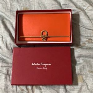 ❌SOLD❌✨Salvatore Ferragamo Wallet✨